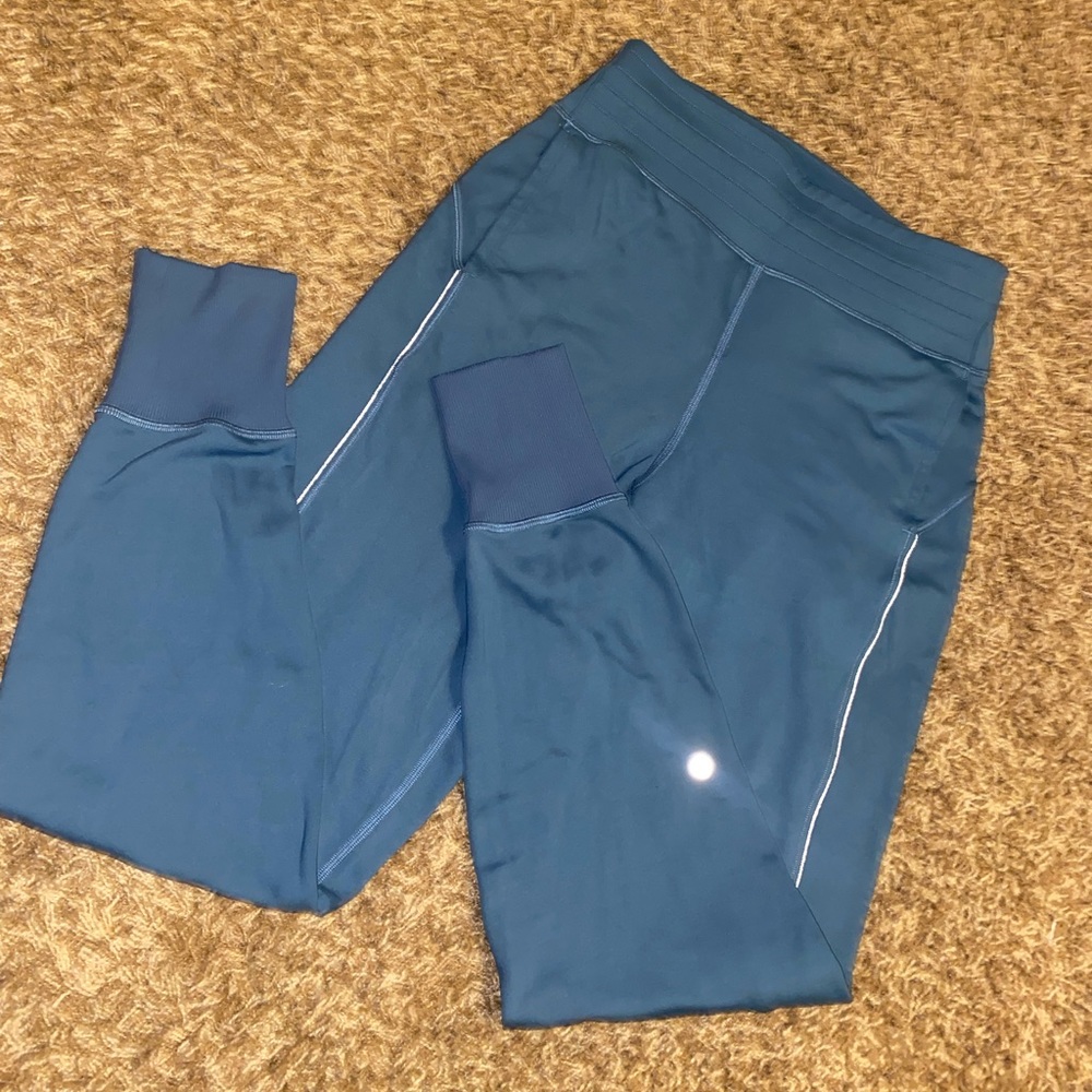 Lululemon joggers!